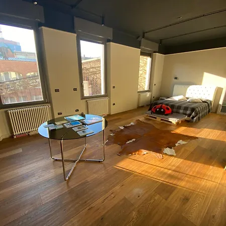 Centro-200 Mq Loft/ufficio • Check-in 24h • Wifi Lejlighed Milano